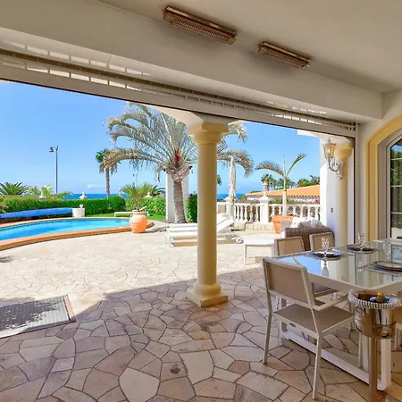 빌라 Luxury El Duque Ocean View 아데제